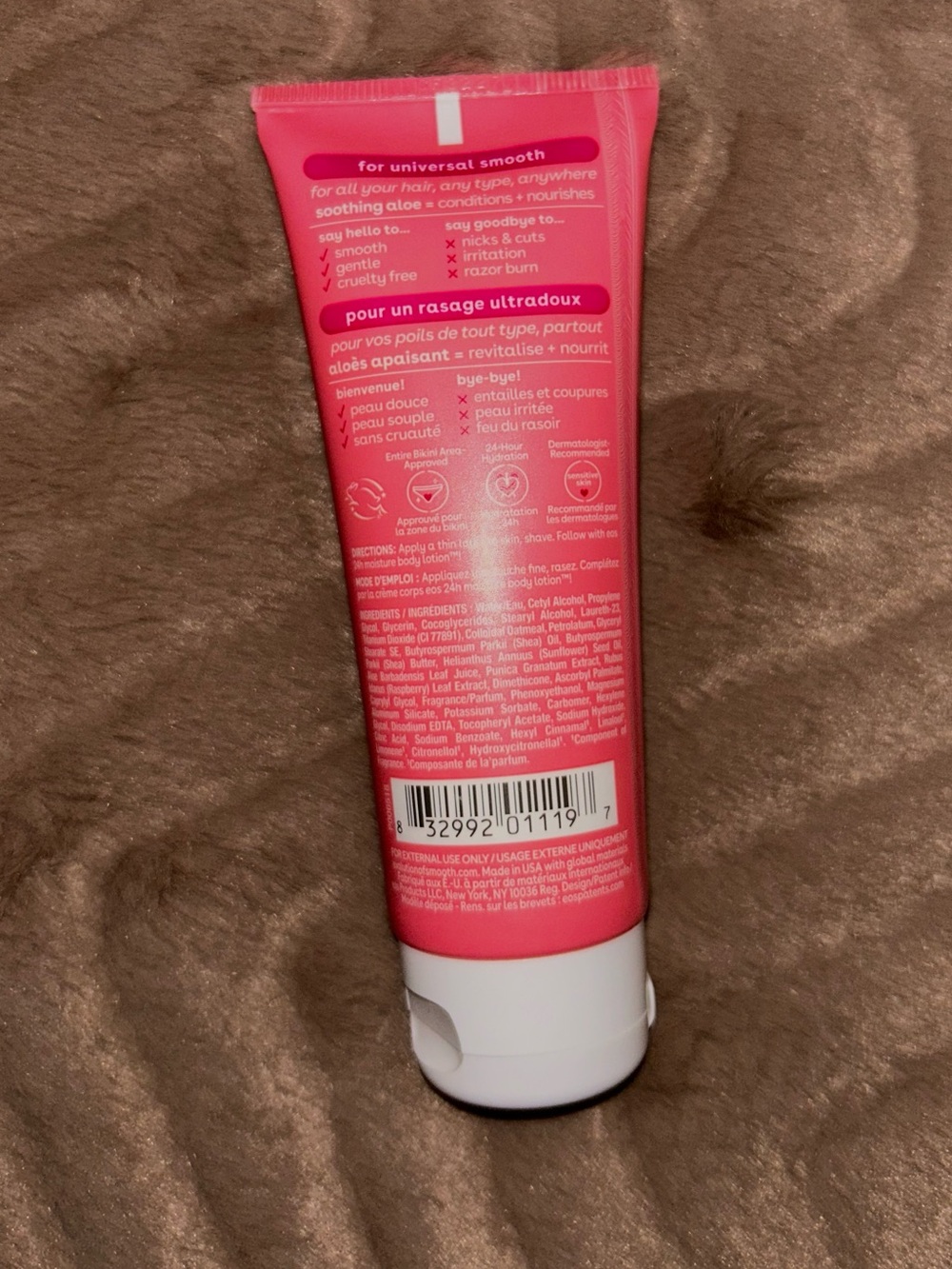 eos Pomegranate Raspberry Shave Cream - Picture 2 of 2